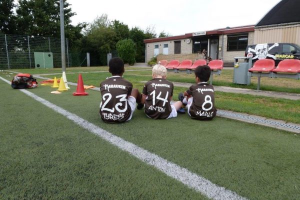 Tyrese, Anton und Marlo beim Sitzstreik